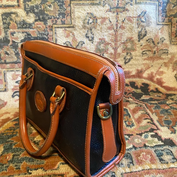 Leather Dooney&Burke Shoulder Bag | Dooney&Burke - Picture 7 of 14